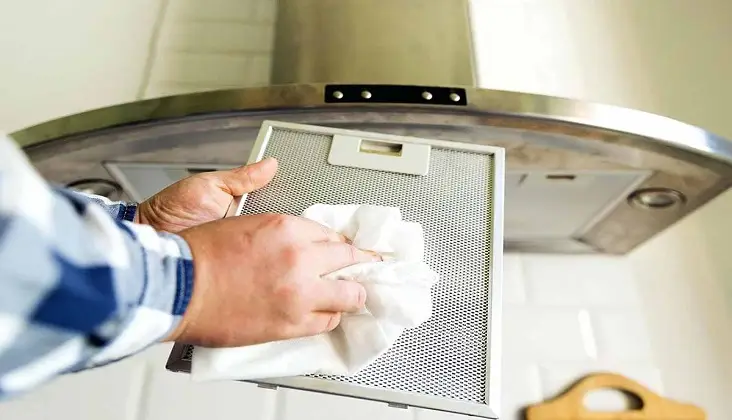 Cách làm sạch lưới máy hút mùi bị bám bẩn lâu ngày nhanh chóng