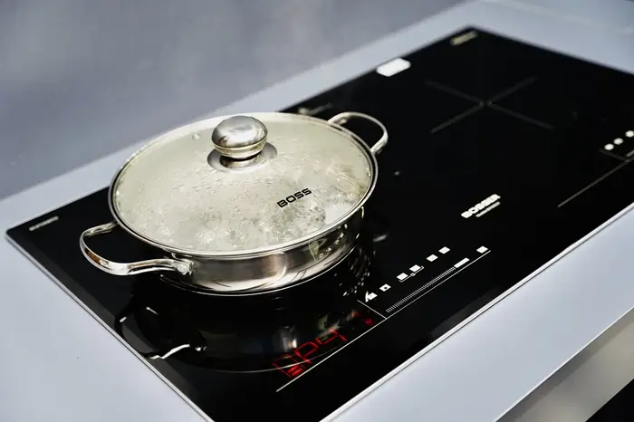 Nên chọn bếp tầm trung