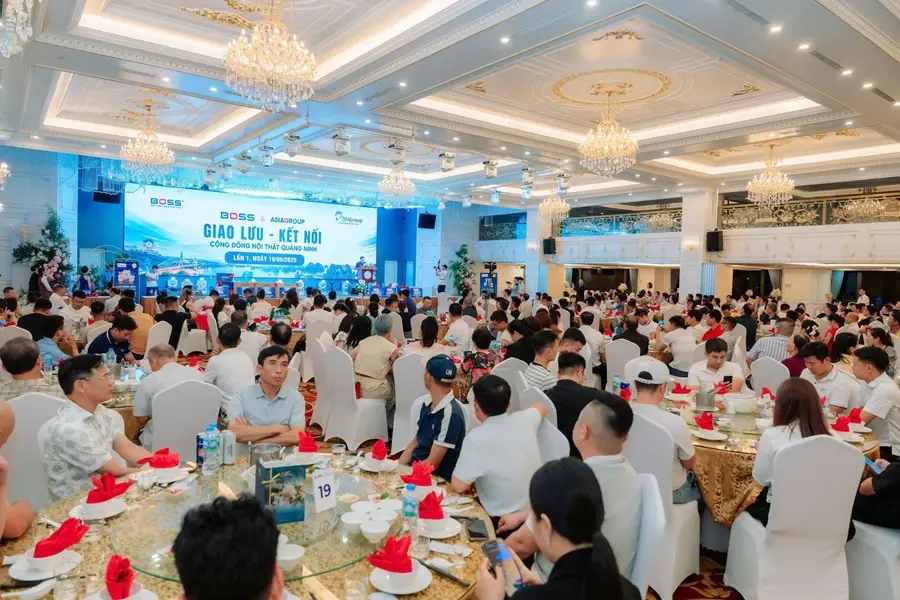 toàn cảnh sự kiện
