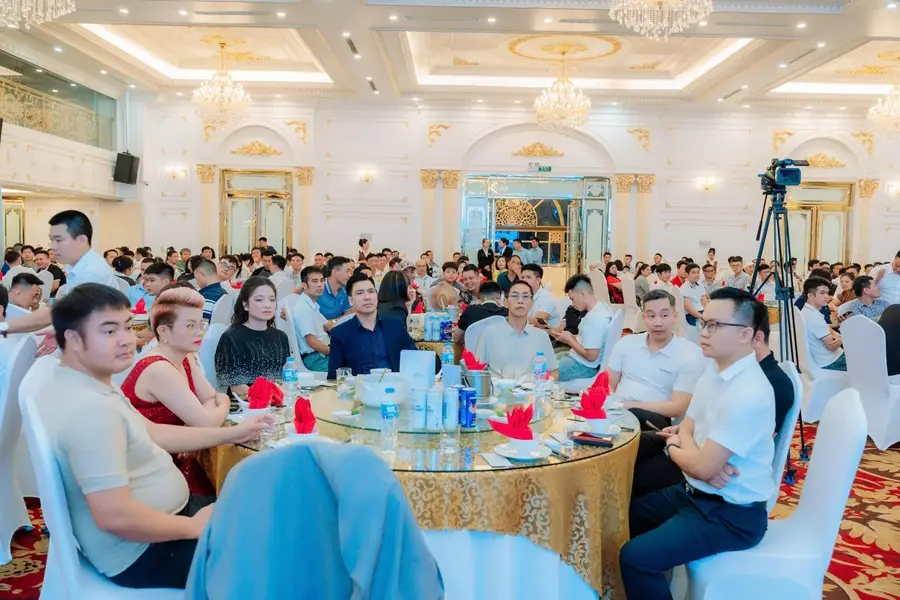 toàn cảnh sự kiện