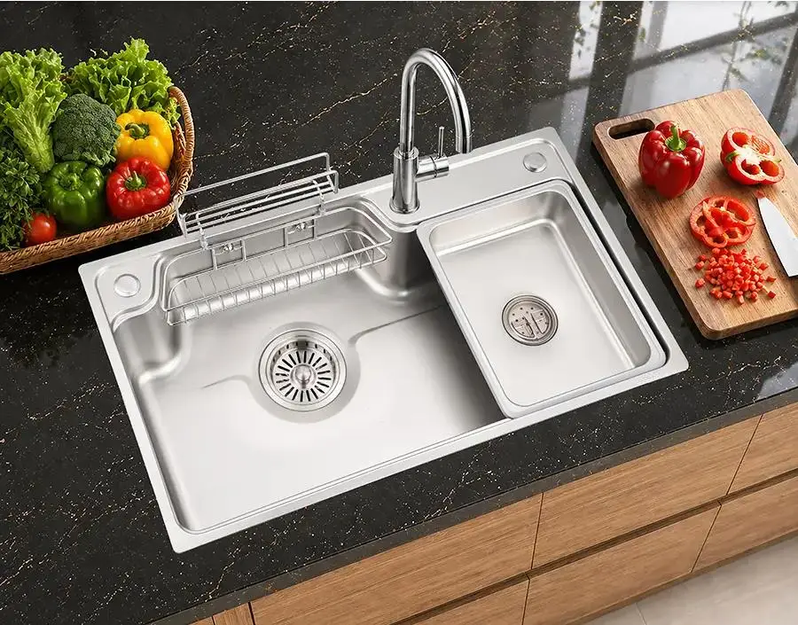 Chậu rửa chất liệu inox có khả năng chống ăn mòn, không bị gỉ sét